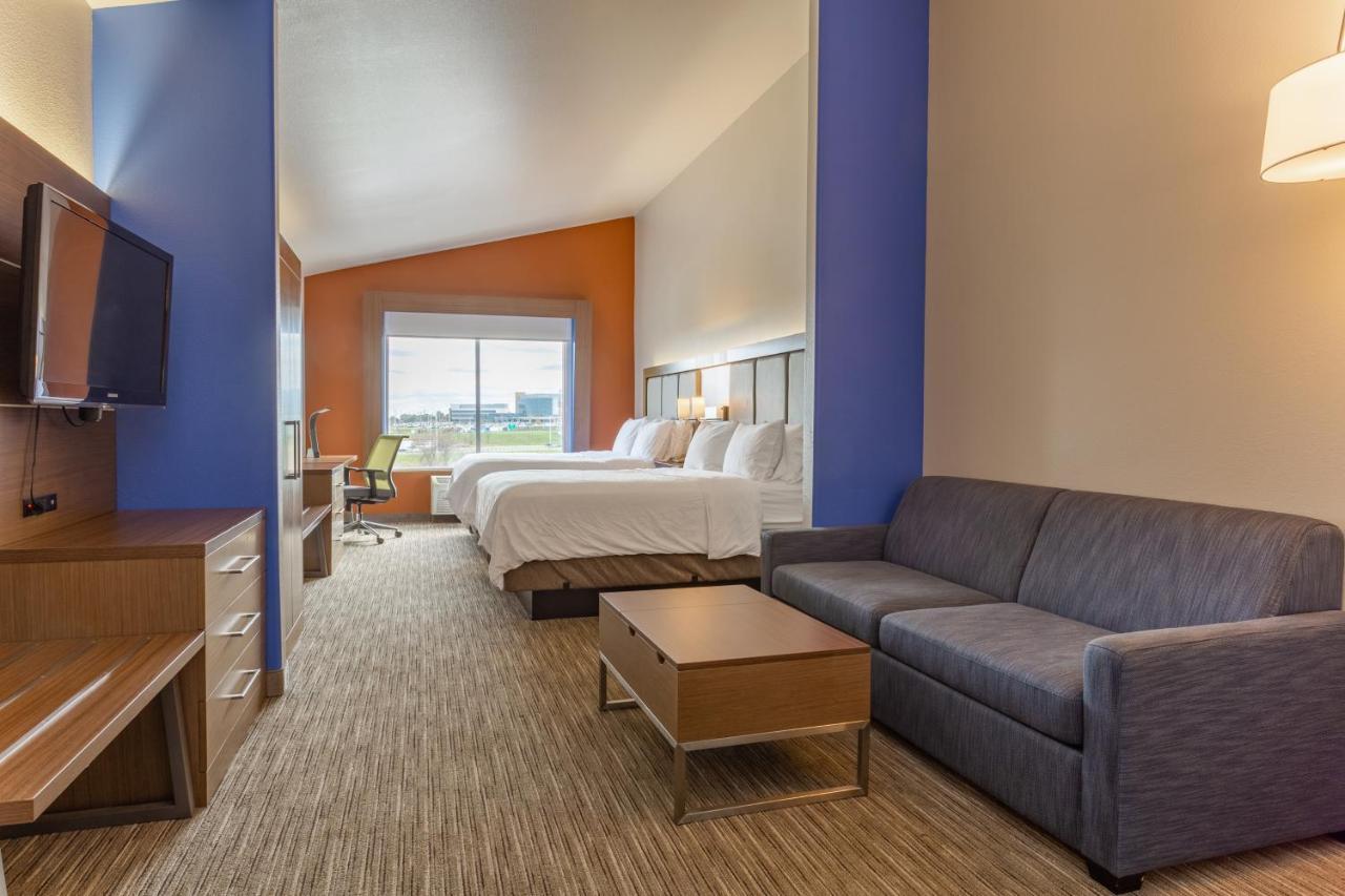 Holiday Inn Express Rockford-Loves Park By Ihg Экстерьер фото