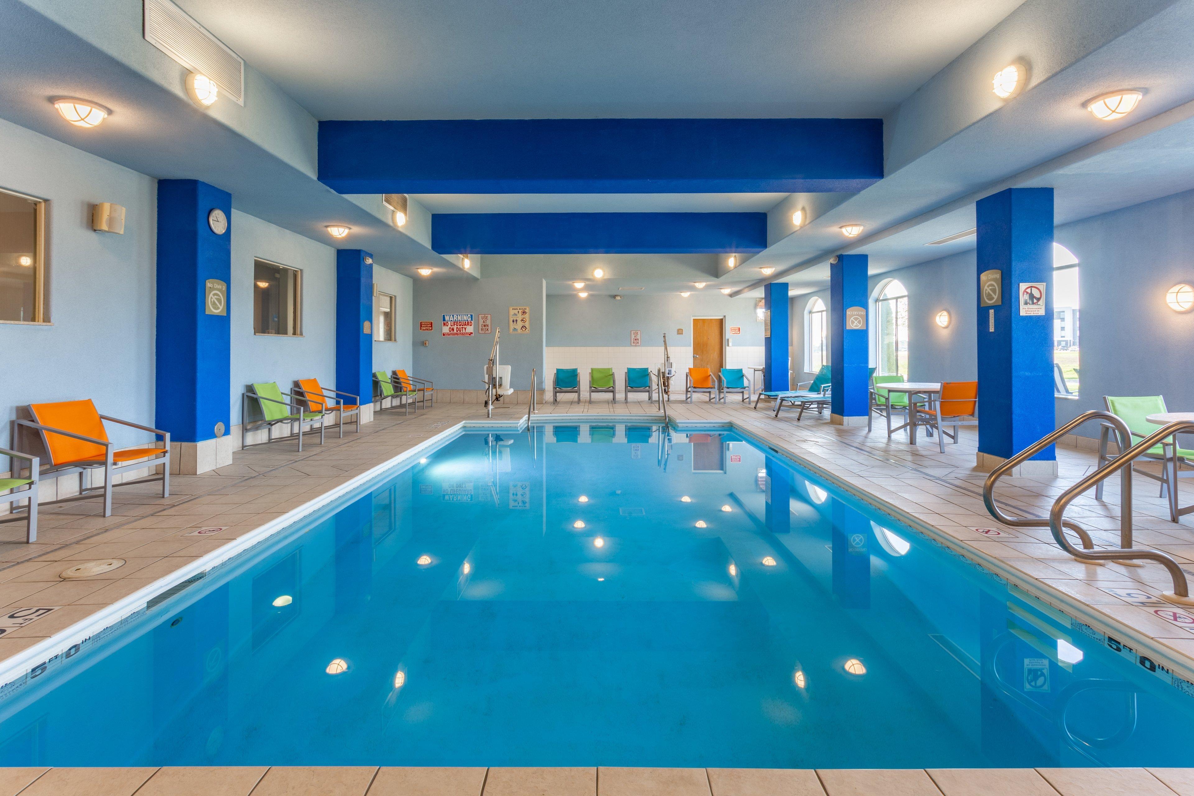 Holiday Inn Express Rockford-Loves Park By Ihg Экстерьер фото